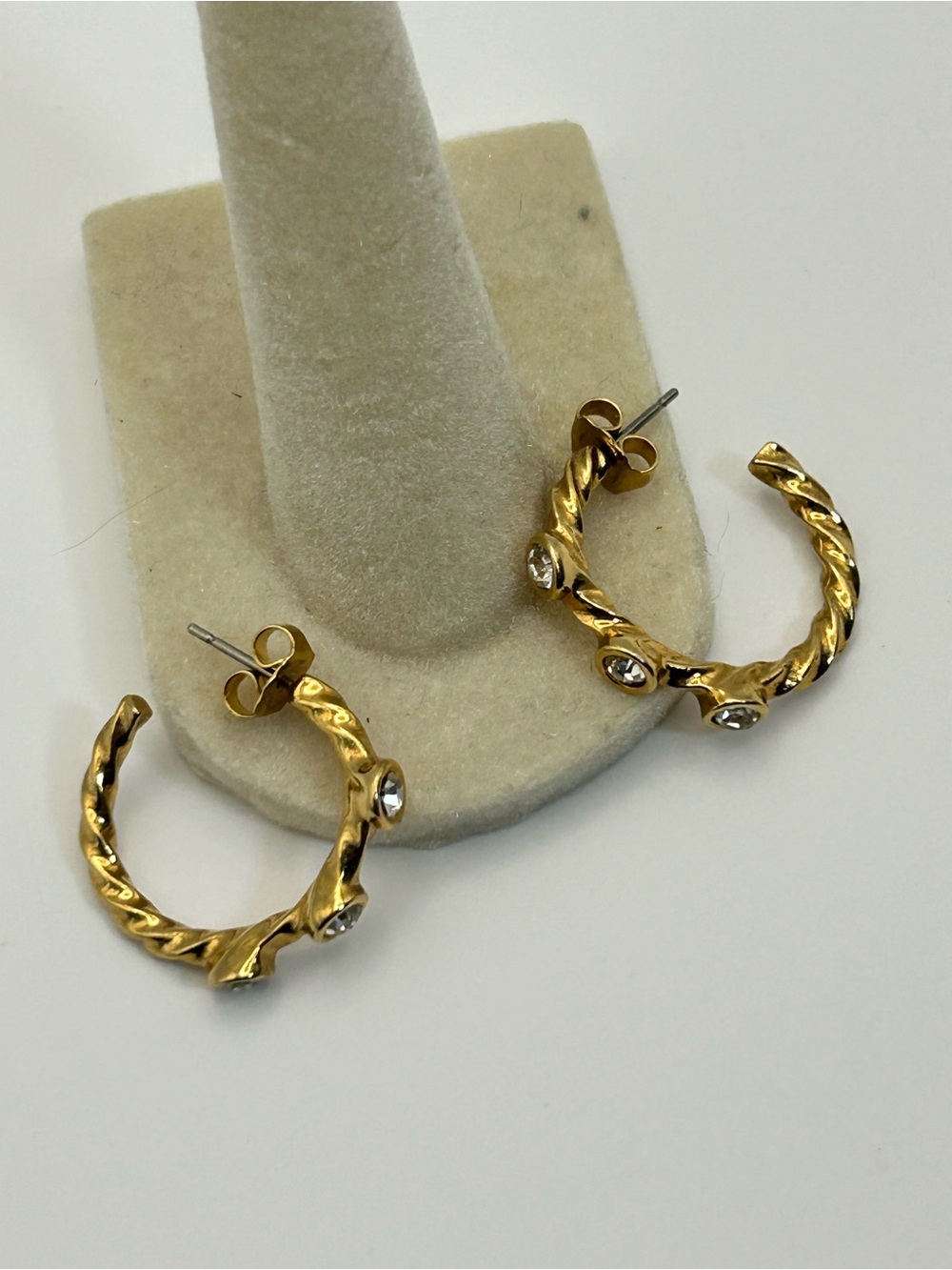 Vintage Twisted Hoop Crystal Earrings Chunky Studs Gold-tone - Picture 6 of 9